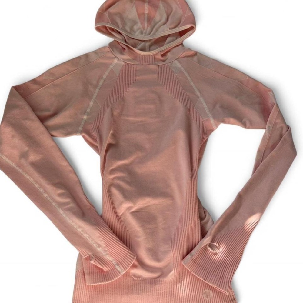 Lululemon run workout ponytail pullover top/hoodie